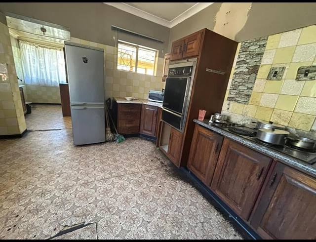 7 BEDROOM HOUSE FOR SALE IN SASOLBURG EXT 3